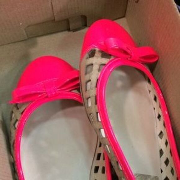 🎉Style Staples HP 4/8🎉NWOT Kate Spade flats - Picture 1 of 4